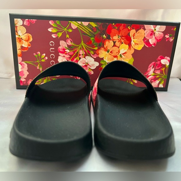 EUC Gucci Slides - Pursuit Slide Sandal (Women) - Picture 7 of 14